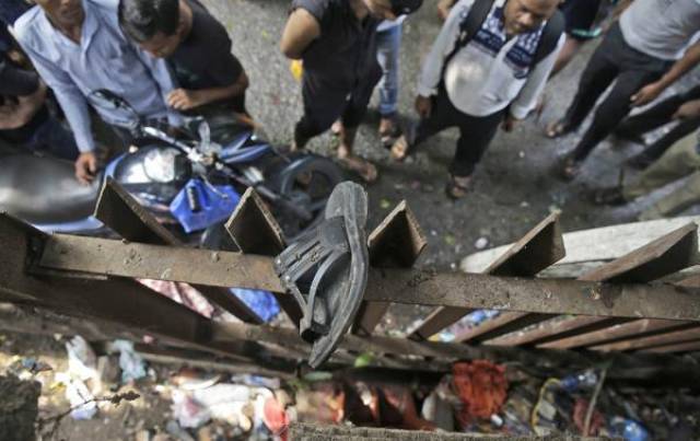 印度孟买火车站踩踏事故现场.东方ic