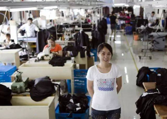 这些女孩在女性制衣厂上班,最愁的不是赚不到钱,而是找不到对象