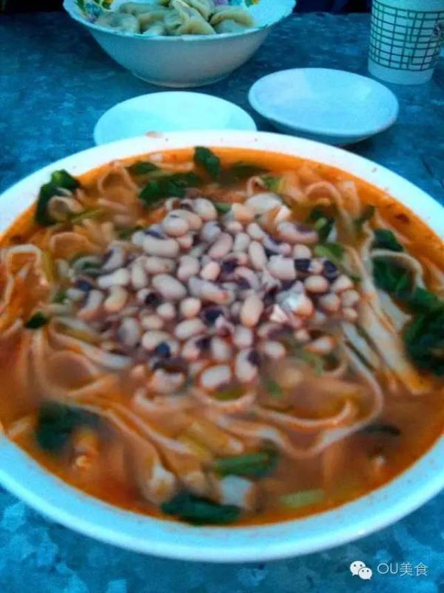 25 豆豆面 鄯善的面食