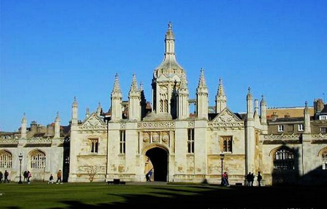 2018英国留学:想去KCL大学,如何申请才能拿到