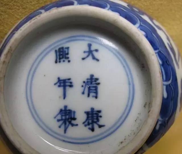 康熙青花瓷器只所以独步整个清代本朝，看看本文介绍就能理解_搜狐网