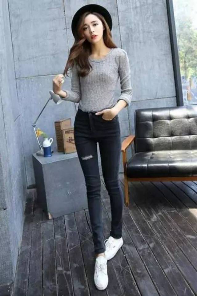 一个女人身材到底好不好,看她穿的裤子就知道了!