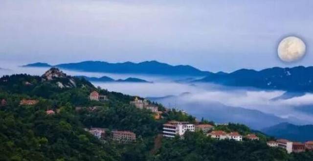 莫干山冷庐小三潭印月
