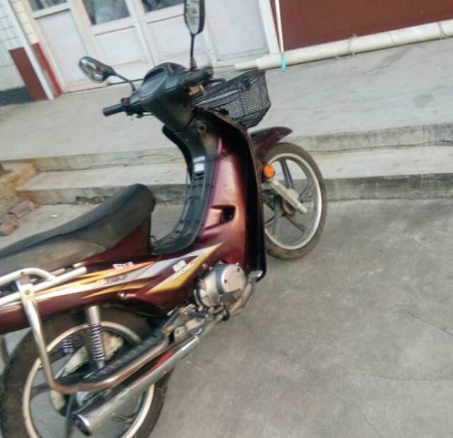 出售嘉陵110摩托车 拆迁出理嘉陵摩托车,老爷子骑的,电起动一下就着
