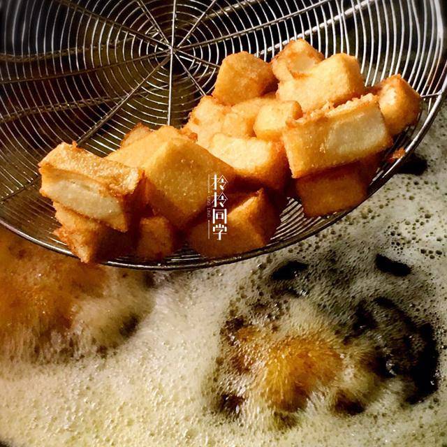 安海菜粿,外表金黄内馅嫩滑,吃一块就停不住嘴