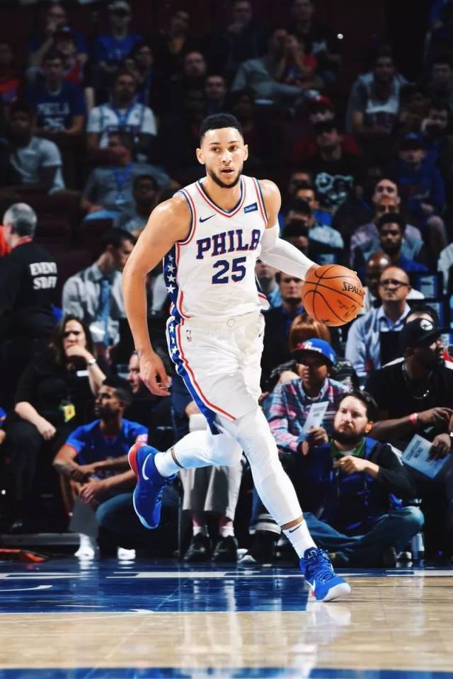 克莱·汤普森——安踏 kt3