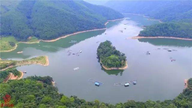 地址:三明市尤溪縣 交通:朱子文化園景區位於尤溪縣城,交通便利.