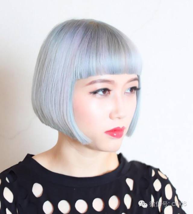 现在主打发型"一刀切波波头"