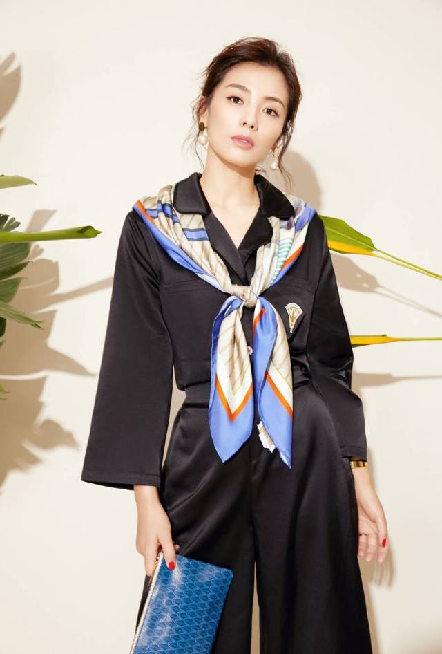 野兽派×刘涛衍生品系列独家发售,世上本无蓝莲花