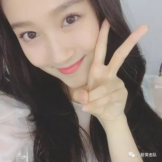 菀菀类卿,关晓彤意外撞脸鹿晗初恋女友