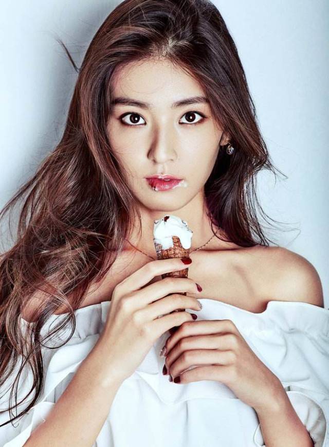 马春瑞,《醉玲珑》中冷艳大师姐冥魇,现实中画风竟如此清新!