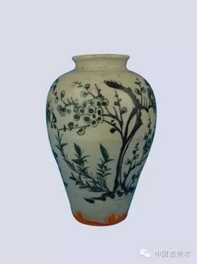 中国美術青花松竹梅紋偏壺。 中国美術青花松竹梅紋偏壺。 中国美術青花松竹梅紋偏壺。