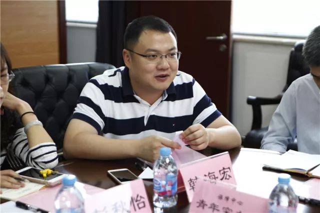 区卫计委团委书记韩海宏致欢迎辞我院团委书记孙振亮主持我院团委副