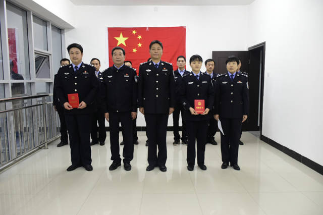 丹江口市公安局举行表彰奖励荣誉仪式_手机搜狐网