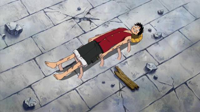 路飞说打倒路奇前绝对不会倒下,他做到了,不过他倒下后也爬不起来了