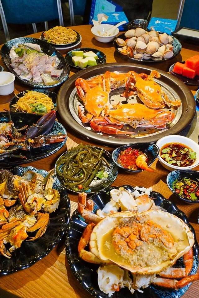 它在罗湖最贵的路段开店,却卖着最划算的海鲜!