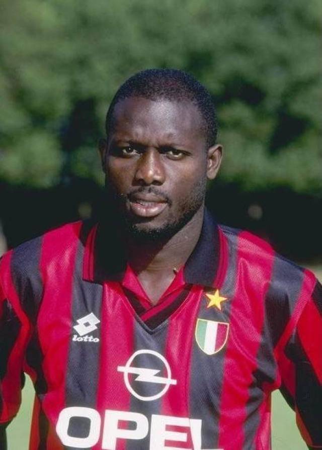 秒杀老贝!ac米兰名宿维阿当选利比里亚总统