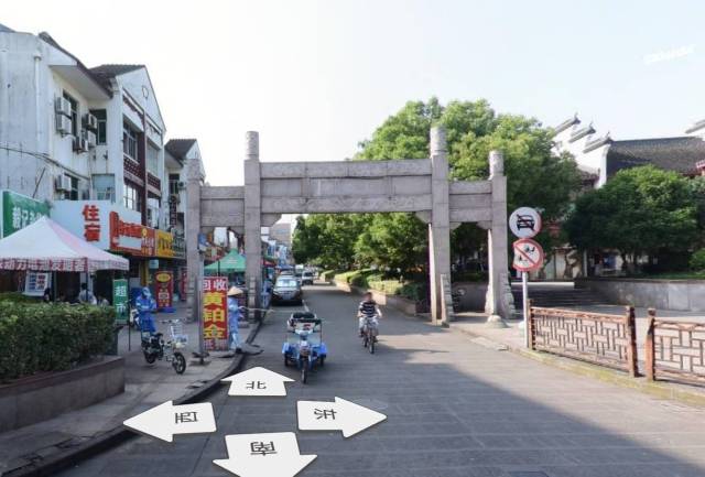 长桥街(松汇路路口) 禁止车辆转进!