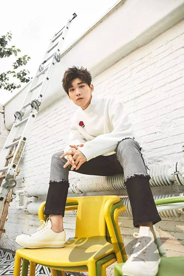 glitter | 高冷,是我人生的终极设定——邢昭林