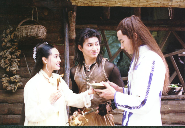 吴奇隆和严宽版萧十一郎,穆婷婷朱茵红衣比美,风四娘是她