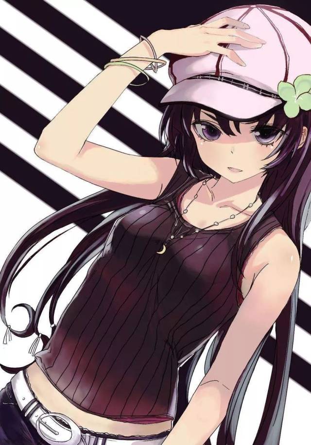 有着黑色头发,炯加猩竦淖贤,有着中性长相的美人