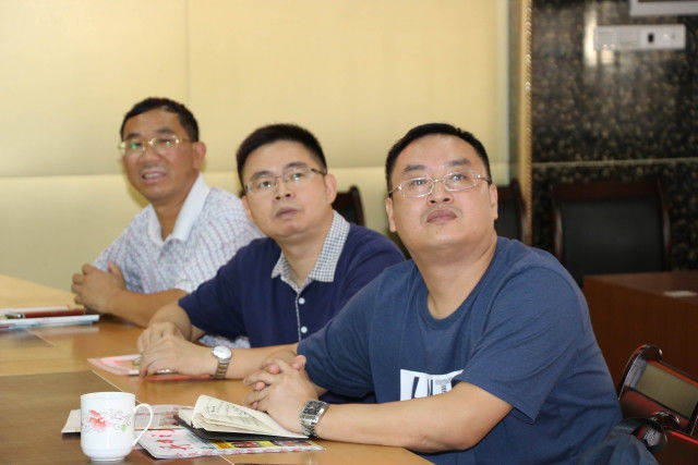 广东教育杂志社总编龙建刚主任莅临我校指导工作
