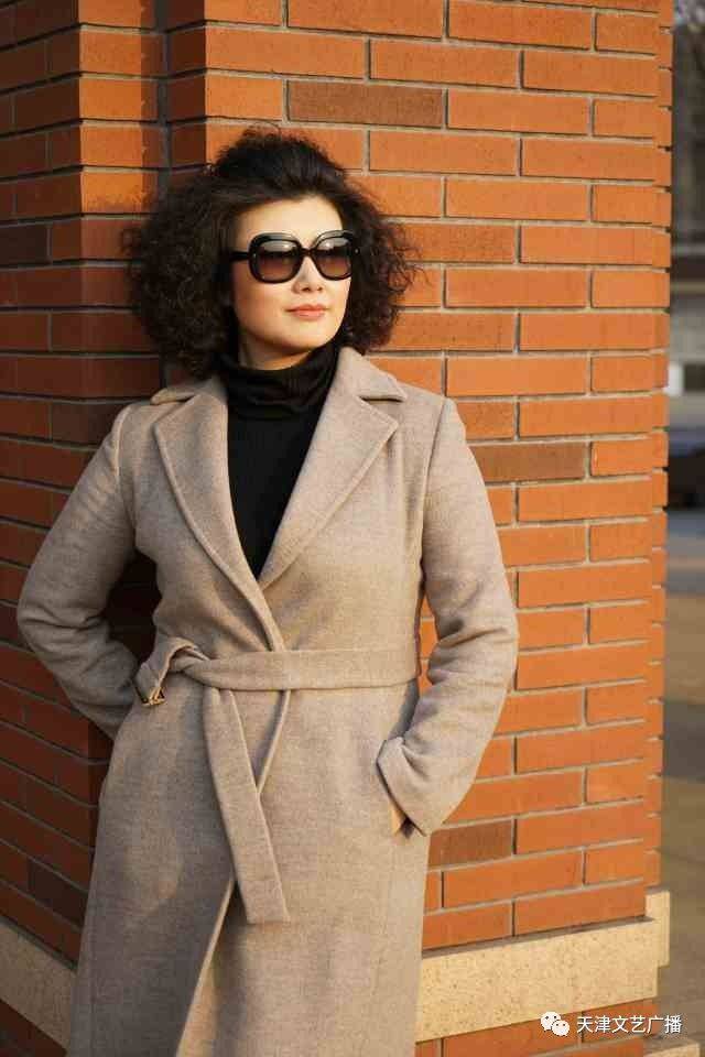 《爱国之恋》朗诵:谈心|"放飞中国梦"精选歌词诵读