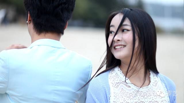 云南著名歌手,主持,演员《如果有一天》罗艺mv视频