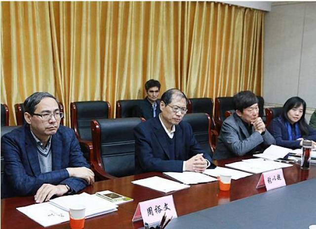 中国舞阳 : 清华大学建筑设计研究院来舞考察装配式建筑产业 10月17