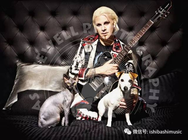 吉他大神john 5在家是怎么练琴的?