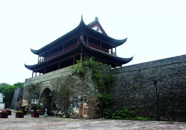 中华民居城市档案 ‖ 南孔圣地 古城衢州vs四川乐山:乐山乐水乐佛