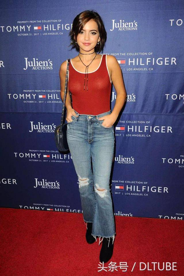 16岁的伊莎贝拉·莫奈出席时尚活动,她小小年纪却在美国很红!