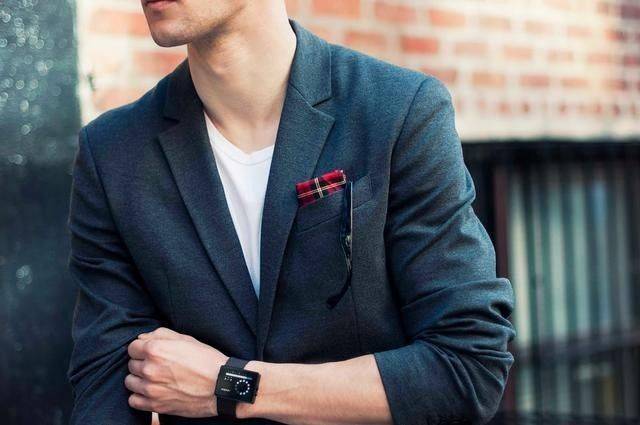 style | 西装左胸上的口袋真的不是摆设啊喂!