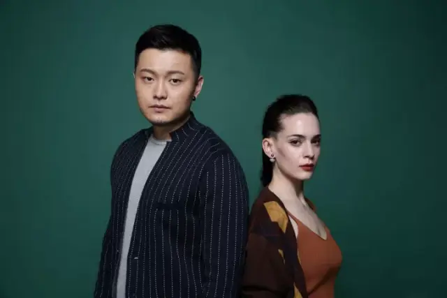 我爱大美新疆~~鞠红川&唐伯虎演唱会再创经典!_手机搜狐网