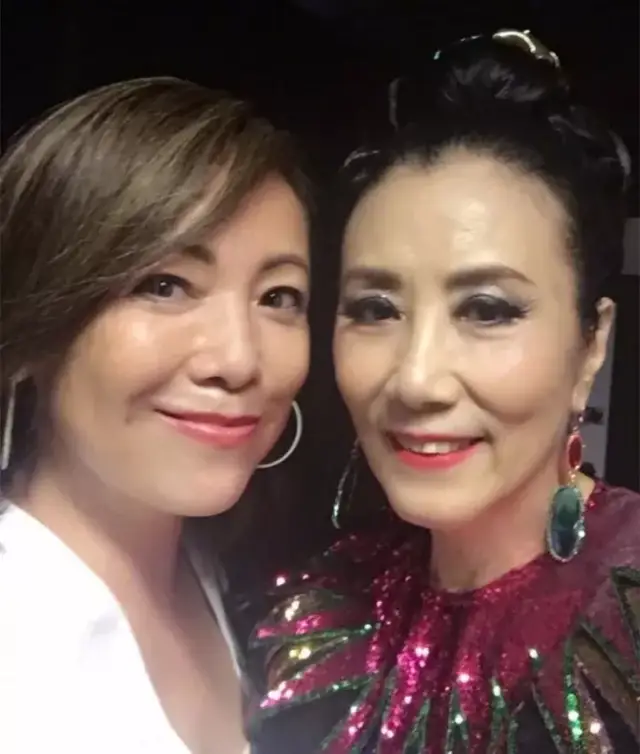 星光熠熠,除了杨千嬅,古巨基,张敬轩,黄伟文,王祖蓝夫妇,祁美云等等外