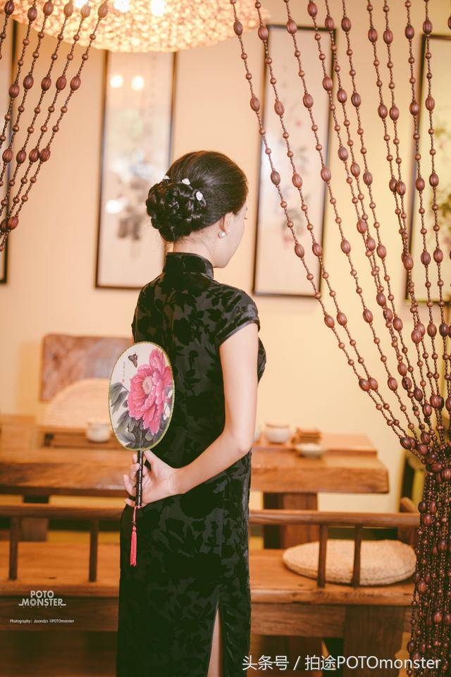 在东莞有个寻找最美旗袍背影的活动,东方女子该拥有自己的旗袍