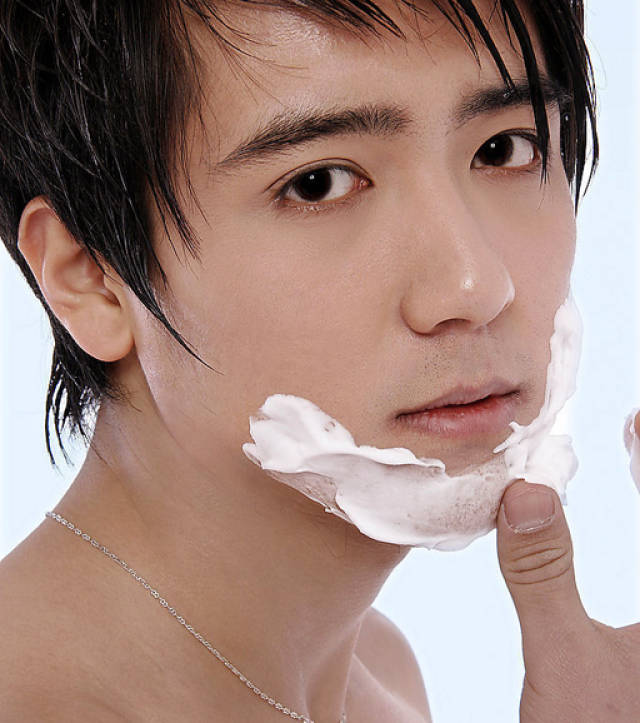 什么面相的男人爱打老婆