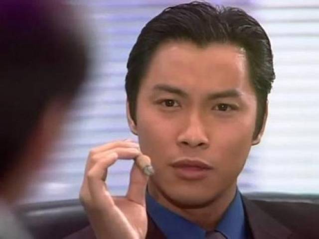 他是《纵横四海》不择手段的反派明志杰他是《野兽刑警》中的心狠手辣