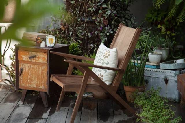 旧物再现丨那把40年前最经典的燕子扶手椅,大家终于不用再等了!