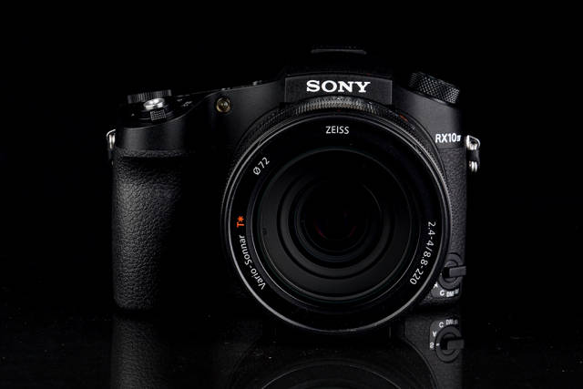 1英寸长焦怪兽再进化 索尼黑卡rx10 iv图赏