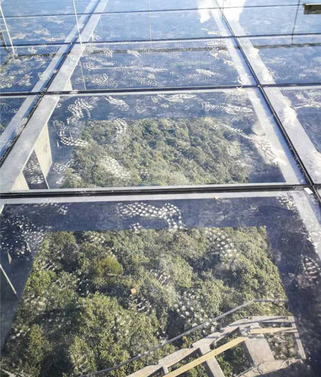 福建最高最长最险的玻璃天桥将被拆除 来不及去的也别担心