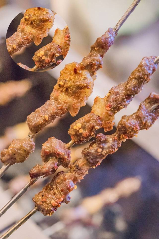 吃过这家3块钱烤串就不用再吃牛排了,免费送1300串!