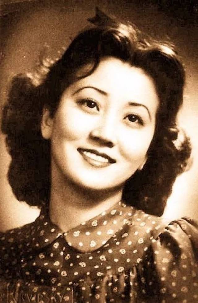 她是"中国航天之父"钱学森夫人,我国著名歌唱家,比赵雅芝还美!