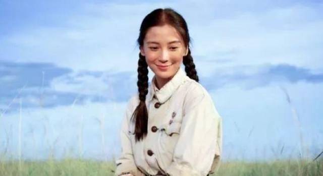 产后复出Baby又接新综又拍新戏,却传言:挤掉了