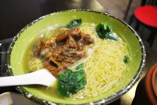 区庄最低调的美食街,不止那碗让人走不动路的萝卜牛杂!