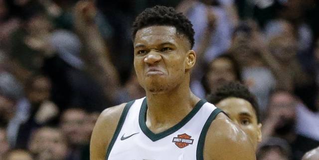 上一个这么横的球员成为了mvp,字母哥会成为第二个吗?