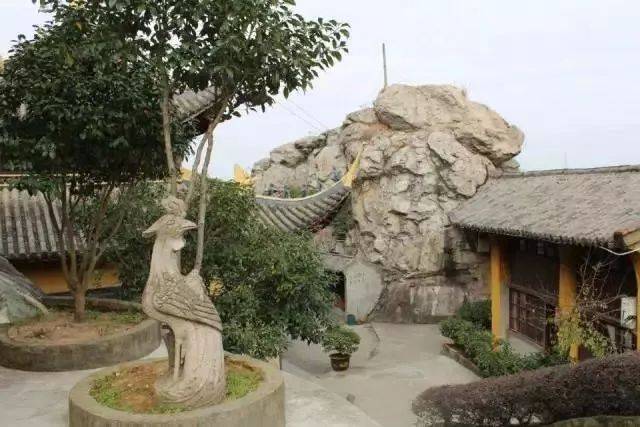 峰 山 shi feng shan  石峰山又称石蜂山,藤巴山,仙人赶鸭