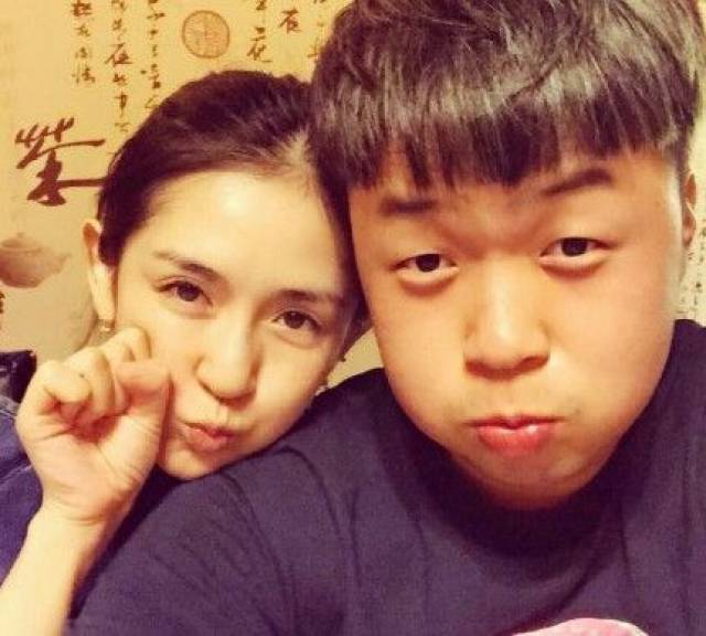 杜海涛生日晒照,这个细节证明他和谢娜关系最浅?谢娜回复显情商!