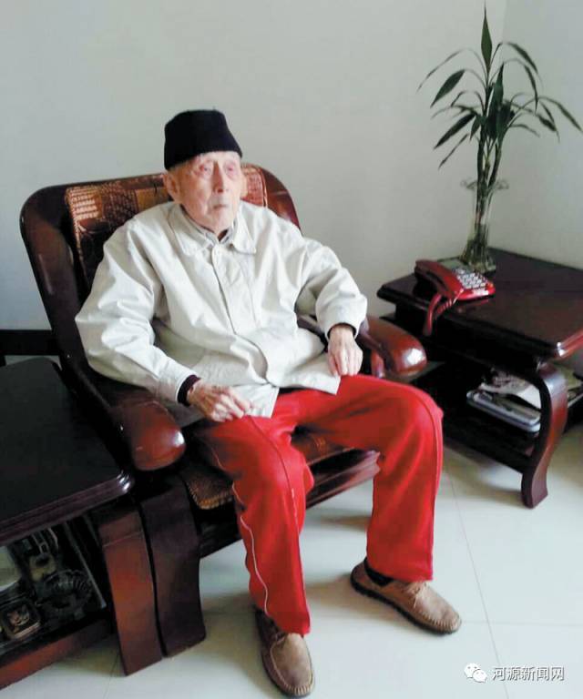 王宏礼老先生是一名革命老兵,参加过抗美援朝,同时他也是一名退休老