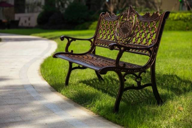 十二年,一个生肖轮回,那个叫家的地方愈加丰饶